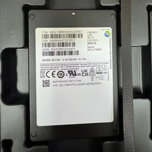 Disque SSD HORNG SHING utilisé MZILT960HAHQ-00007 PM1643 SAS 960G SATA 6Gbps SSD - Product Image 1