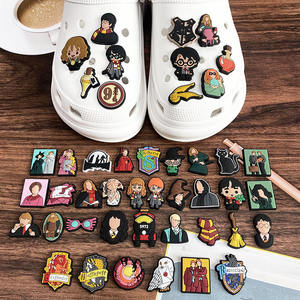 Encantos de <span class=keywords><strong>Harry</strong></span> Dance para zapatos de zuecos <span class=keywords><strong>Harry</strong></span> recién llegados personaje de la película americana zuecos encantos cantante diseñadores Pvc Zueco encanto - Product Image 4