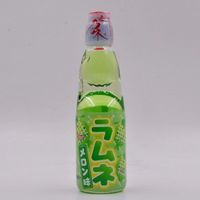 Vente en gros Ramune exotique Soda aux fruits Japon Boissons gazeuses Boisson gazeuse Boissons gazeuses boissons exotiques gazeuses