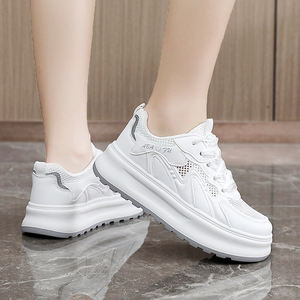 ZY1808 femmes grande taille chaussures de sport automne à la mode rehaussement chaussures de sport à lacets été maille respirant épais anti-dérapant - Product Image 5