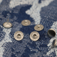 Boutons-pression ronds à dos plat en laiton plaqué or, écologiques et personnalisables, avec mécanisme de pression robuste pour chemises en jean – Vente en gros