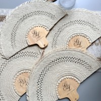 Éventail artisanal personnalisé en paille tressée, vintage et élégant, pour fêtes, mariages, souvenirs, cadeaux invités, cadeaux uniques pour demoiselles d'honneur