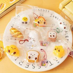 CHENXI Vente en gros de mini jouets mochi squishy, pendentifs kawaii, sacs cadeaux, cadeaux d'anniversaire, squishies anti-stress unisexes pour tous les âges - Product Image 3