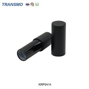 Étui à rouge à lèvres personnalisé en plastique mat, tube rond pour baume à lèvres, contenants personnalisés pour tubes de rouge à lèvres - Product Image 3