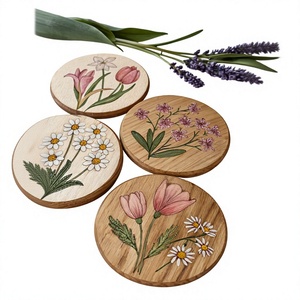Juego de 4 Posavasos Redondos de Madera con Diseño Floral Vintage, Ecológicos, con Incrustaciones Florales - Product Image 1