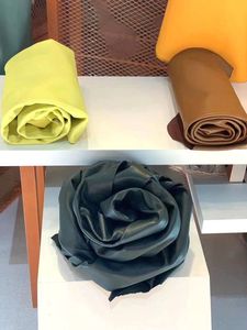 Première couche de cuir de vachette véritable, fabriqué à la main, conforme aux normes européennes, respectueux de l'environnement, sans chrome, cuir Napa. - Product Image 5