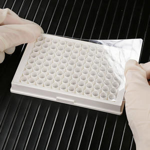 Film d'étanchéité PP transparent anti-UV Bestsuit pour plaques PCR à 96 puits profonds à fond plat, protection IP55, pour expériences scientifiques - Product Image 5