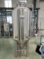 Grands réservoirs de fermentation coniques à double enveloppe en acier inoxydable 304 de 8BBL, 10BBL, 15BBL, type Unitank et Bright Tank