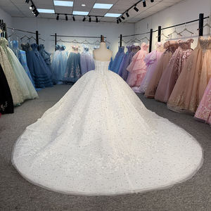 Vestido de Novia Estampado Hasta el Suelo con Cintura Natural y Apliques de Pedrería Vintage para 8502 - Product Image 2