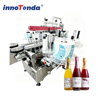 Machine d'étiquetage automatique multi-bouteilles en acier inoxydable SUS304, contrôlée par PLC, pour bouteilles carrées