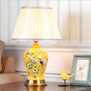 Enfants comme jaune anime de bande dessinée en céramique table vase oiseaux design lampes de bureau - Product Image 3