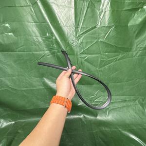 Strip strip strip karet di depan pintu belakang untuk toyota HIGHLANDER - Product Image 2