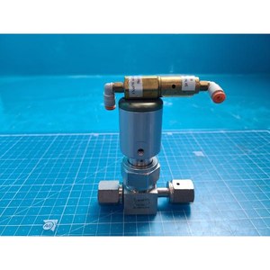 Swagelok SS-BNV51-O Bellows-<b>Sealed</b> Valve Used As Is Legacy Semiconductor Equipment Parts - Product Image 3