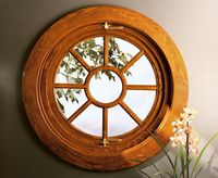 Fenêtre à battant ronde en aluminium personnalisable avec ouverture latérale et double vitrage en verre trempé pour la ventilation de la salle de bain