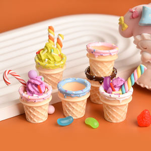 Cabujones de Resina con Forma de Cono de Helado de Dibujos Animados Coloridos para Manualidades DIY, Diseño Artístico Pintado a Mano - Product Image 5