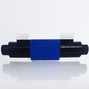 Rexroth Directional Control Valve 4WE6J72/HG24N9K4/<b>V</b> 315 <b>Bar</b> 60 L/min 1/2 In Port Hydraulic Solenoid Valve - Product Image 5