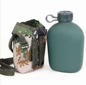 Botol Air Kantin Aluminium Luar Ruangan Logo Kustom untuk Mendaki dan Bepergian dengan Dudukan Kain
