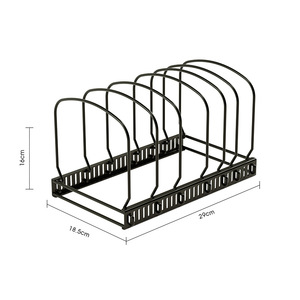 Scaffale Regolabile in Metallo per Ciotole, Piatti, Pentole e Stampi per Torte - Organizer Moderno per Armadietti e Piani di Lavoro - Product Image 1