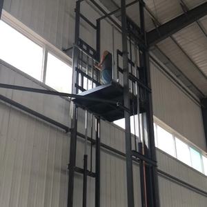 Mini-élévateur hydraulique électrique portable avec une hauteur de levage de 2 m, télécommande, conception à voie unique pour utilisation en sous-sol - Product Image 5