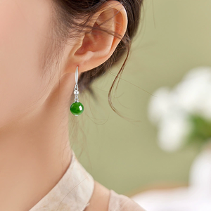 Auténtico conjunto de plata S925 con cuentas redondas de jadeíta natural de Hetian. Pendientes de mujer modernos y sencillos - Product Image 5