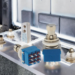 Pédale d'effets <span class=keywords><strong>pour</strong></span> guitare 9 broches 3PDT Stomp Foot Metal Switch avec True Bypass 9pin 250v Max. Voltage Ring Illuminated - Product Image 2