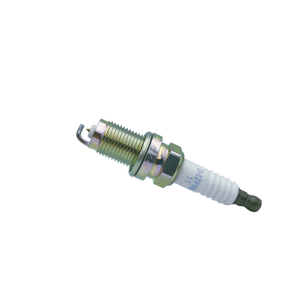 Tailles de bougies d'allumage compatibles pour Toyota pour Nissan Mazda numéros de pièce d'équipement d'origine (OE) PE5R-18110 B2401-00QAA Prius Fiat - Product Image 3