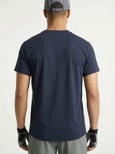 Nouveau T-shirt de sport d'extérieur 2026 à manches courtes, avec coutures thermocollées, respirant, séchage rapide, col rond uni, impression personnalisée, haut athlétique - Product Image 2