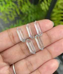 Saphir naturel |   Saphir vert |   Bague de fiançailles et de mariage en saphir hexagonal allongé - Product Image 1