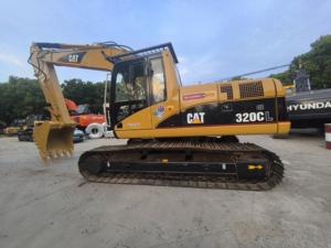 รถขุดไฮดรอลิกตีนตะขาบ CAT 320CL มือสอง สภาพดี รถขุดตีนตะขาบ CAT 320CL Caterpillar มือสอง มีสินค้าในสต็อก - Product Image 4