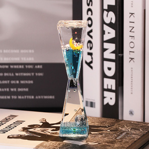 Adorno de gota de aceite con forma de astronauta espacial, reloj de arena triangular, juguete para niños, regalo de cumpleaños, decoración - Product Image 3