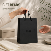 Sac cadeau en papier noir personnalisé, directement de l'usine, avec poignées en corde, pour baskets, mode et emballage de détail haut de gamme