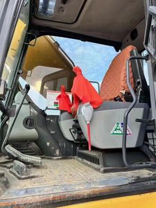 Excavatrice d'occasion de taille moyenne Komatsu aux EAU, machine japonaise pc200 - Product Image 3