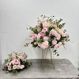 Vente en gros de boules de fleurs artificielles de 30 cm, petites boules de fleurs roses et vertes, centres de table pour les mariages et les fêtes - Product Image 3