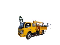 Camion-grue Dongfeng à double cabine, grue à flèche droite de 4 tonnes, camion-grue léger avec plateau de chargement, LHD/RHD en option