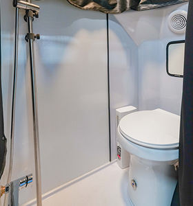 FLW nouveau design personnalisé hors route famille voyage <span class=keywords><strong>Camping</strong></span> <span class=keywords><strong>camping</strong></span>-<span class=keywords><strong>car</strong></span> RV <span class=keywords><strong>camping</strong></span>-<span class=keywords><strong>car</strong></span> remorque <span class=keywords><strong>Camping</strong></span>-<span class=keywords><strong>car</strong></span> à vendre prix de gros d'usine - Product Image 2