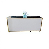 Comptoir de réception mobile avec cadre doré miroir et barre blanche, sur roulettes, pour mariage, banquet, hôtel, événement, réception