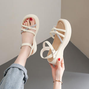 Nouvelles Sandales Plates Décontractées d'Été 2026 pour Femmes – Tendance Designer, Vente en Gros - Product Image 3