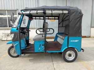 Tricycle à trois roues à essence de 150 cm3 et 200 cm3 pour usage taxi - Product Image 3