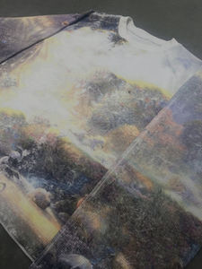 เสื้อยืดแขนยาวทรงโอเวอร์ไซส์ผ้าวาฟเฟิลพิมพ์ลายกราฟิกแบบกำหนดเองสำหรับผู้ชาย สีขาว สไตล์ลำลอง ใส่สบายในชีวิตประจำวัน - Product Image 3