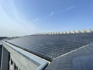 Système de tuiles solaires durables avec module <span class=keywords><strong>solaire</strong></span> à contact arrière transparent, tuiles photovoltaïques, module de cellule <span class=keywords><strong>solaire</strong></span>, tuiles de toiture pour la <span class=keywords><strong>construction</strong></span> résidentielle - Product Image 3