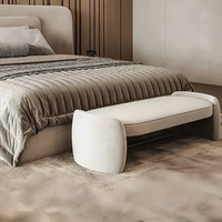 Luxuriöses Italienisches Echtleder-Polsterbett mit Breitem Kopfteil, Umweltfreundlich und Langlebig, in King- und Queen-Size für Villa-Hauptschlafzimmer