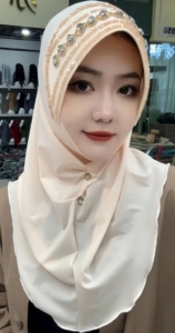 Hijab Istantaneo con Strass per Donne, Sciarpa Islamica in Stile Arabia Saudita e Dubai, Foulard Turco per Uso Quotidiano - Product Image 4