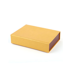 Cajas de Cartón Magnéticas para Regalo de Perfume con Diseño Personalizado Impreso, Recubrimiento UV, Grabado en Relieve y Laminado Mate - Product Image 2