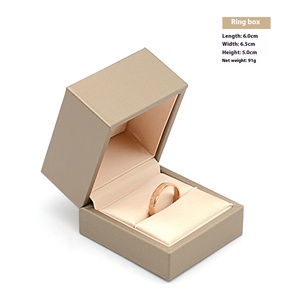 Noir Carré Or <span class=keywords><strong>Champagne</strong></span> Couleur Anneau Collier Broche Bracelet Pu Cuir Velours Boîte À Bijoux Ensemble - Product Image 6