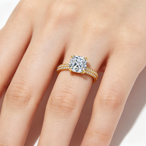 Bague de fiançailles tendance en argent sterling S925 pour femme, sertie de moissanite taille princesse 2,5 carats couleur D VVS1, certifiée GRA - Product Image 2