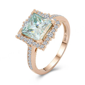 Popular 	 Anillo Vintage Personalizado de Oro Amarillo Macizo de 14k con Corte Princesa para Anillo de Compromiso con Moissanita - Product Image 1