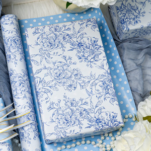 Papier d'emballage à motifs floraux, rouleau de papier artistique bleu et blanc, enduit double face, 80 g/m², emballage cadeau - Product Image 1