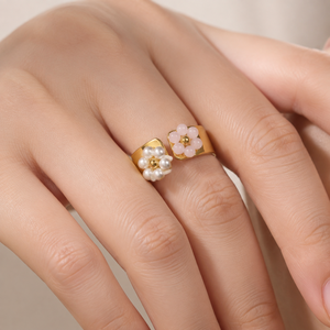 Anillo Abierto Floral de Acero Inoxidable con Cuentas de Mijo Rosa y Racimo de Perlas de Imitación, Banda Ajustable en Color Dorado - Product Image 4