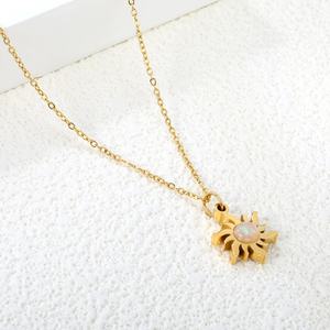 Collier pendentif soleil en opale en acier inoxydable plaqué or 18 carats, étanche, style tendance, personnalisé, pour femme - Product Image 5