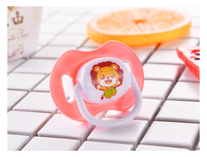 Vente en gros de sucette pour bébé sucette en <span class=keywords><strong>silicone</strong></span> dessin animé pour dormir sucette confort néonatale pour bébé avec housse - Product Image 5